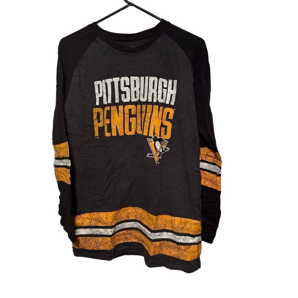 Pittsburgh Penguins Size Men’s Medium Champion Brand Long Sleeved T-Shirt *Read*